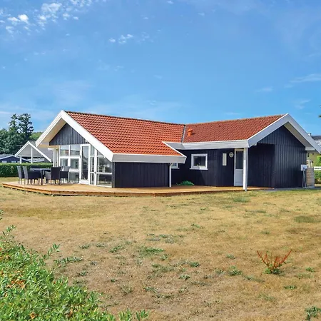 Three-bedroom In Bjert Tatil Evi *