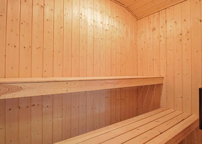 Nyaraló Three-bedroom In Bjert *
